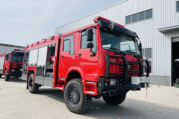 Внедорожный лесной пожарный автомобиль SINOTRUK HOWO 4x4