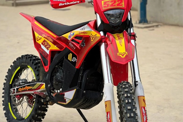 Электрические мотоциклы для бездорожья: технологии, возможности и будущее