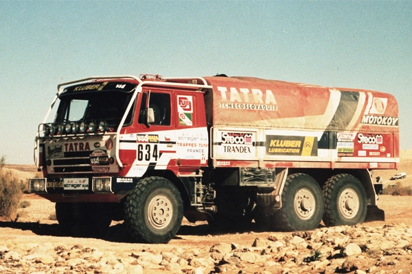Tatra Trucks отмечает 40 лет на «Дакаре»: история побед, легенд и несгибаемых машин